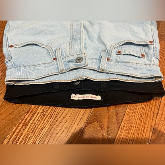 Levi’s - Picture 6 of 6